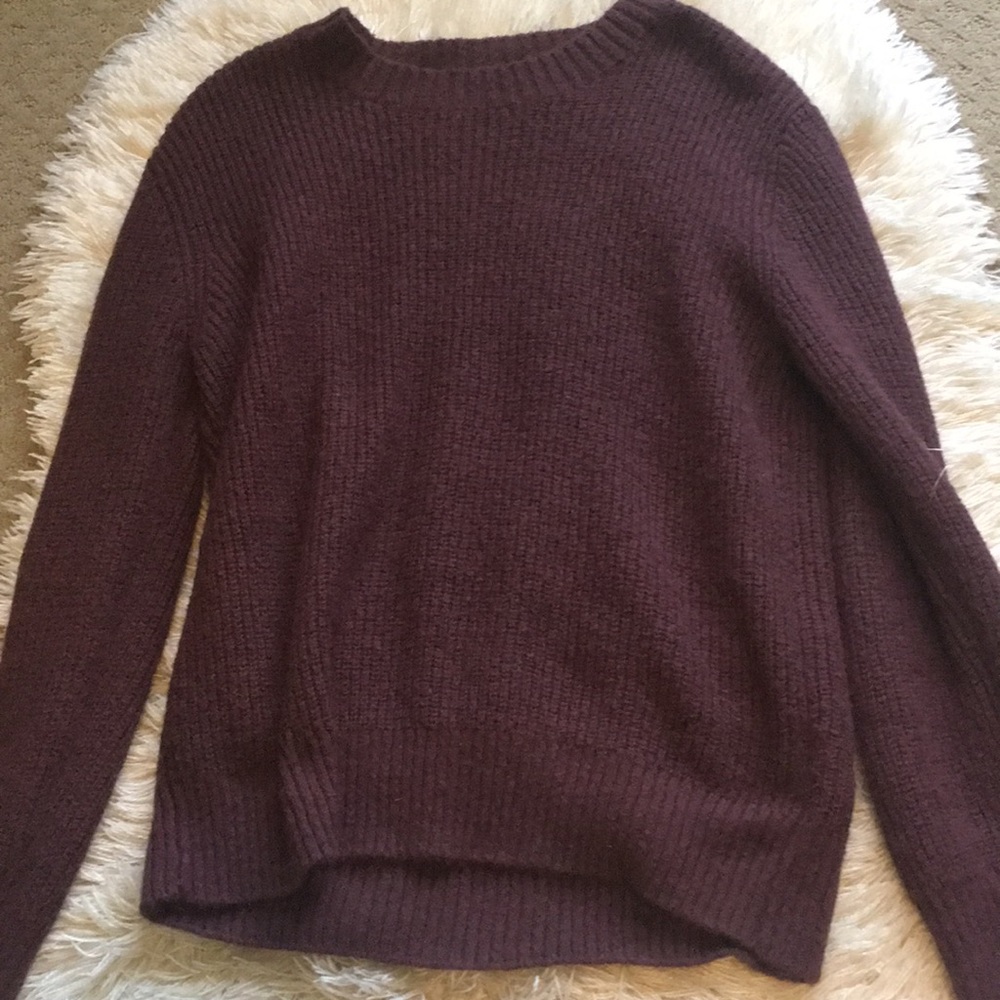 H&M Sweater - Picture 2 of 3